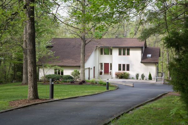 Cost of Blacktop Driveway Replacement in League City